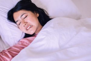 how to sleep with a headache causes